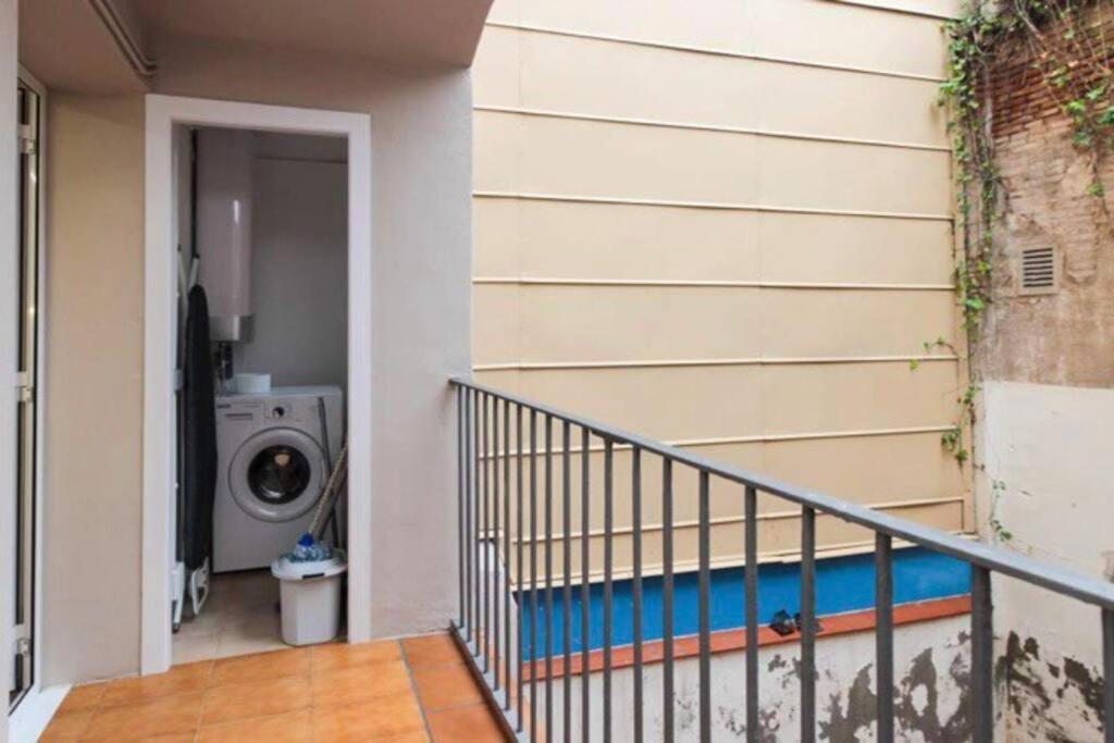 Beautiful And Best Location Apt Barcelona Exterior photo