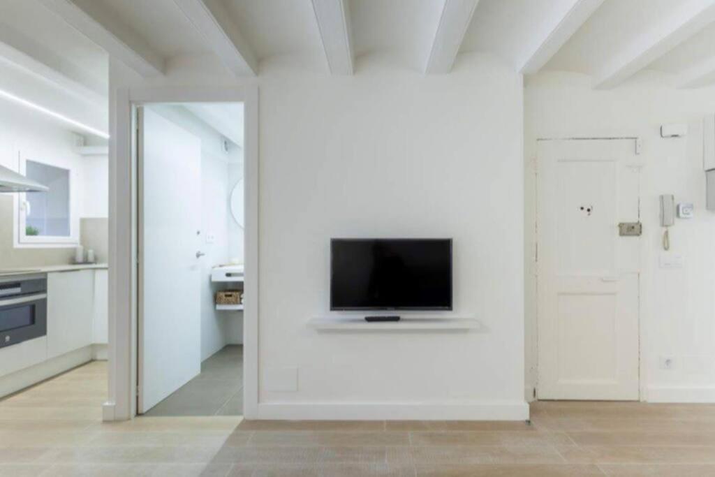 Beautiful And Best Location Apt Barcelona Exterior photo